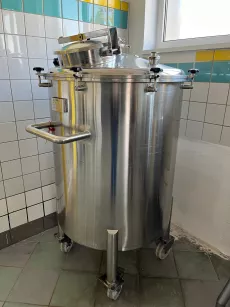 Zbiornik magazynowy - 600 litrów