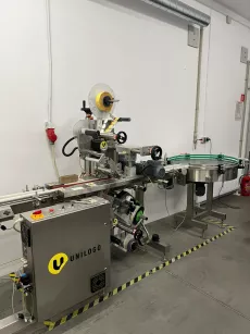 Etykieciarka dwugłowicowa do etykietowania góra-dół