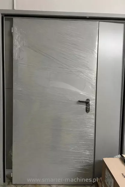 Metal Doors with Frames (11 Units)