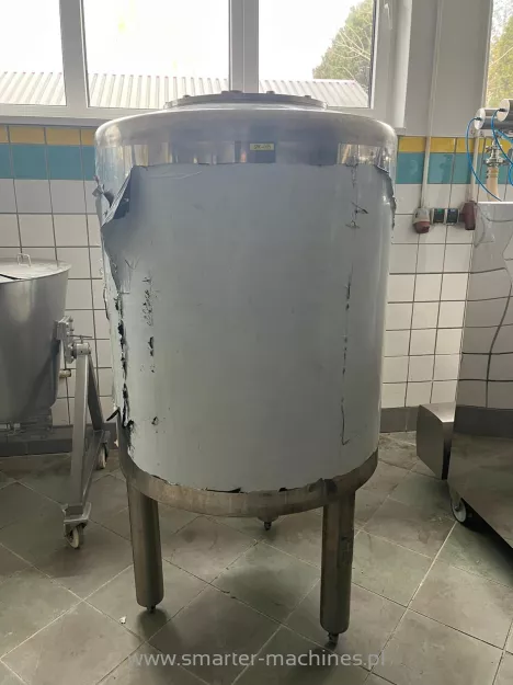 Nowy zbiornik magazynowy z mieszadłem 352l